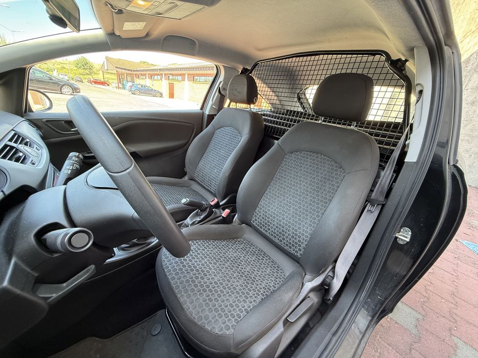 Opel Corsa 1.3 CTDI - NACIONAL - AC - 2 Lugares