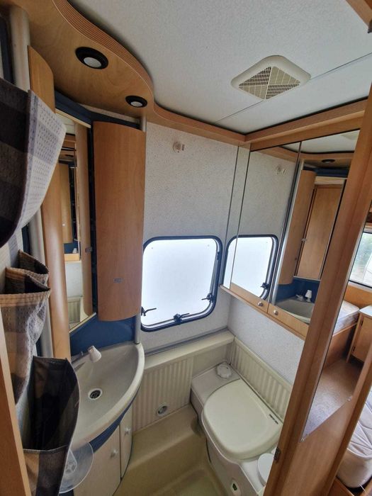 Caravana Burstner 550 tk avantgarde Ar Condicionado