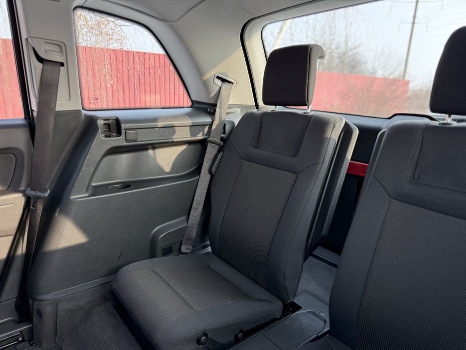 Свіжопригнаний Opel Zafira з Німеччини Розмитнений