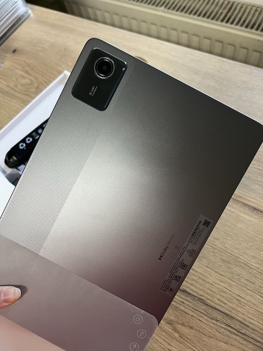 Tablet lenovo Tab 11 z rysikiem