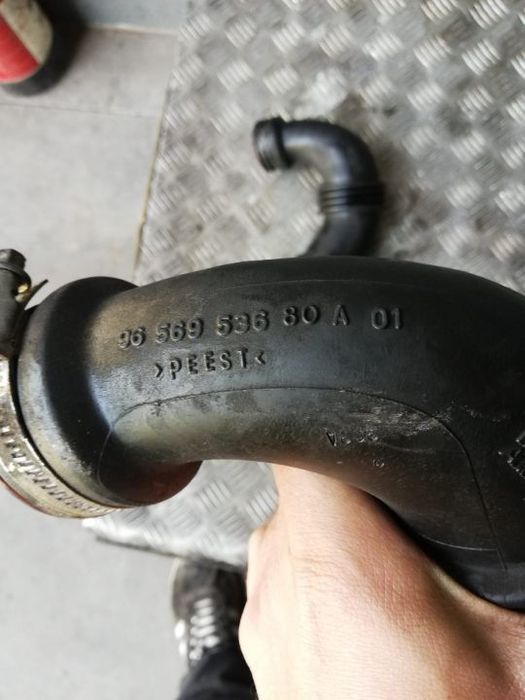 Tubo Admissão Turbo Peugeot/ Citroen 1.6HDI - 307, C4, Berlingo,