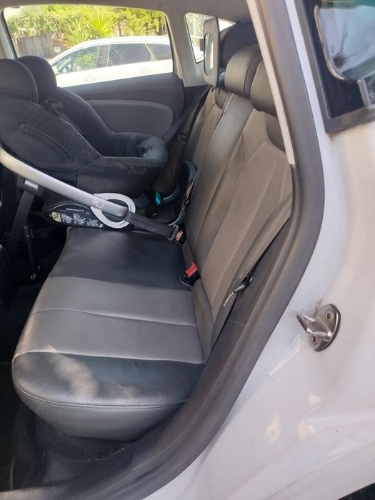 SEAT Leon sinistrado