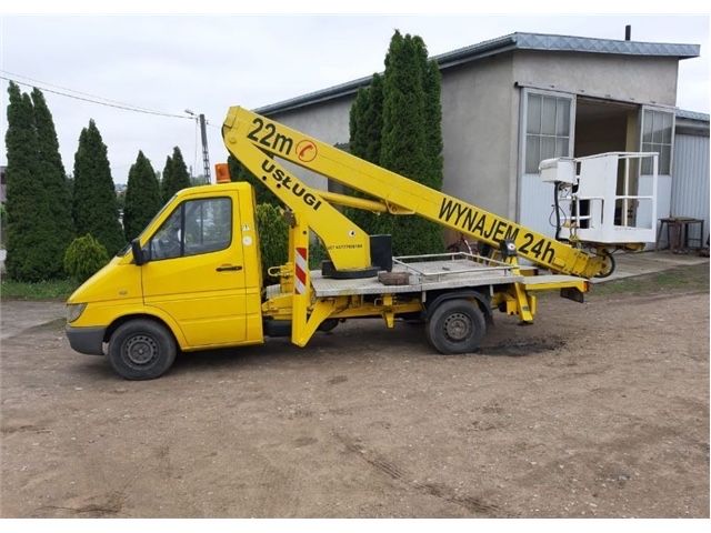 Przycinanie /rebakowanie drzew / mycie dachów