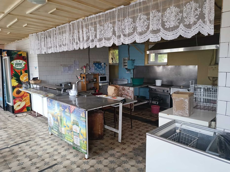 Здам приміщення їдальні з прилеглою територією в районі Пивзаводу.