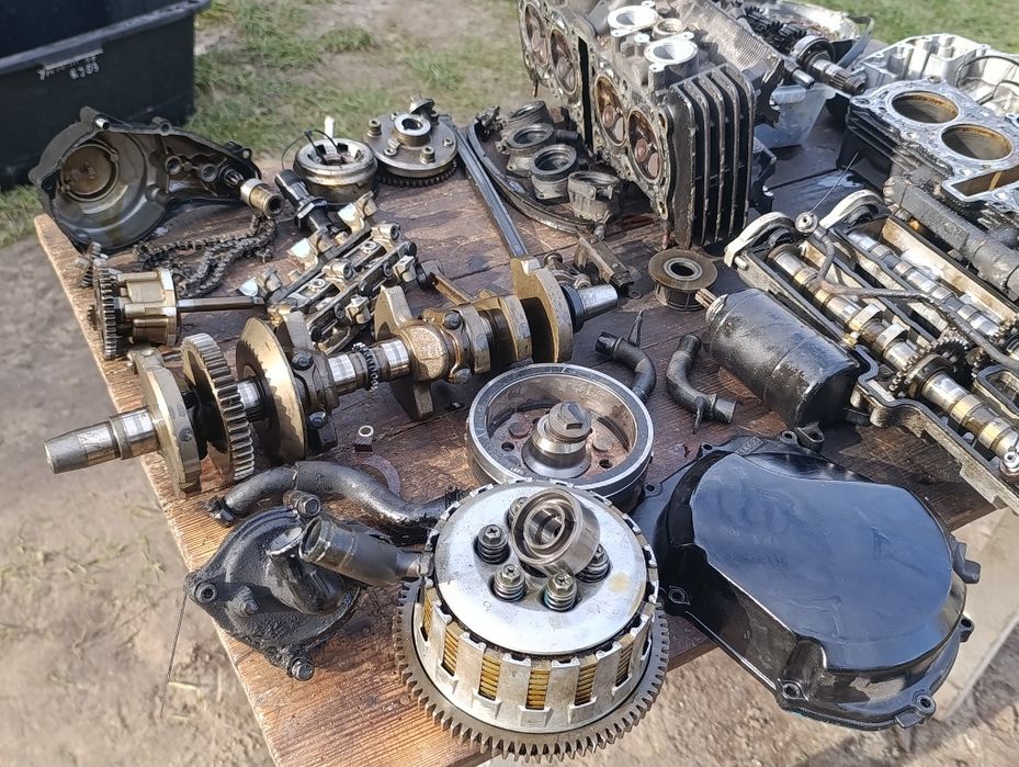 Części silnika Yamaha FZS 600 Fazer 98 - 03 r 5DM silnik głowica J3