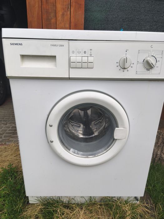Стиральная машина Siemens продам.