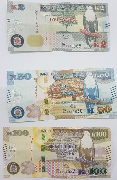 Notas de África e Dubai para venda