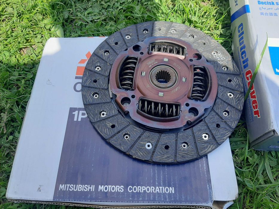 Щеплення на Мітсубіші Оутлендер,диск щеплення,корзина,підшипник.