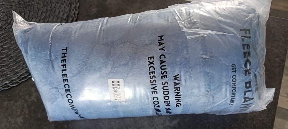 Koc polarowy 150x200 niebieski
