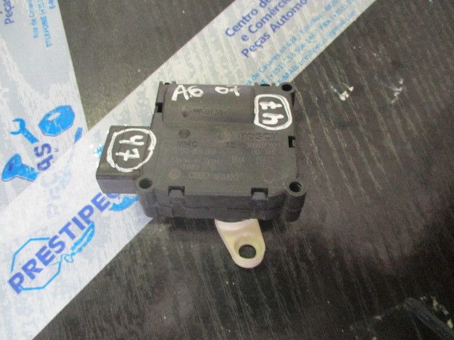 Motor da comporta da sofagem AUDI A6 (4F2, C6)