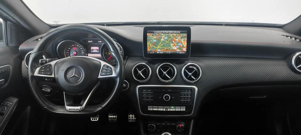 Mercedes-Benz A 180 d AMG Line