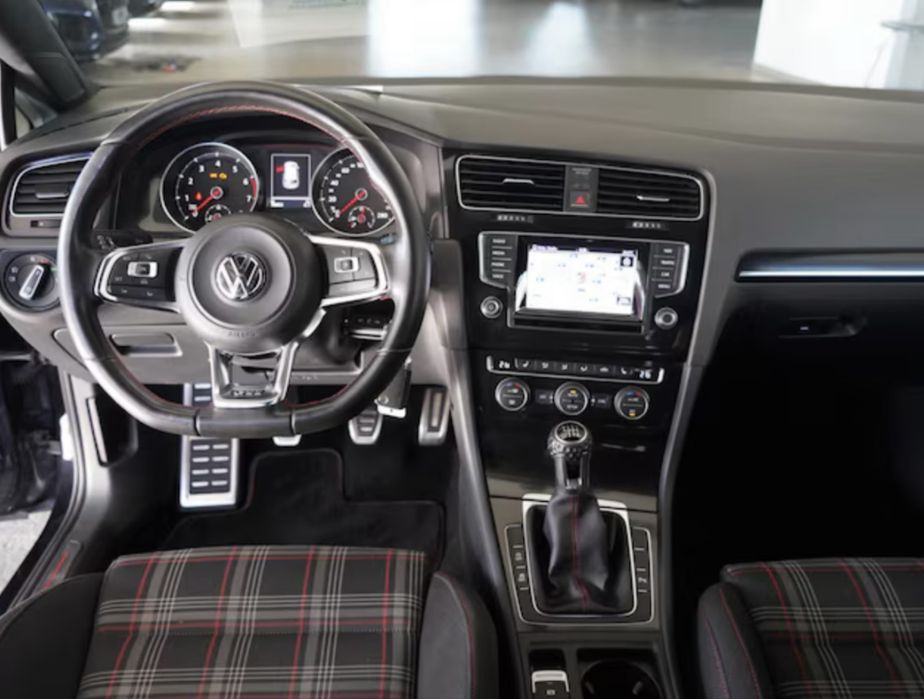 Volkswagen Golf VII GTI