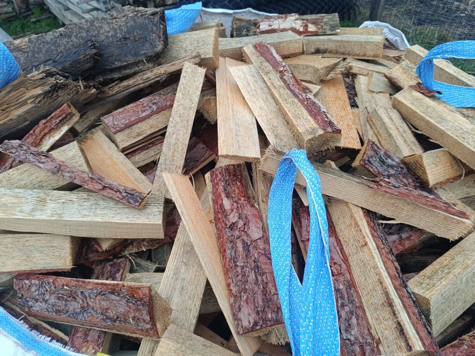 Sosna drewno opał rozpałka