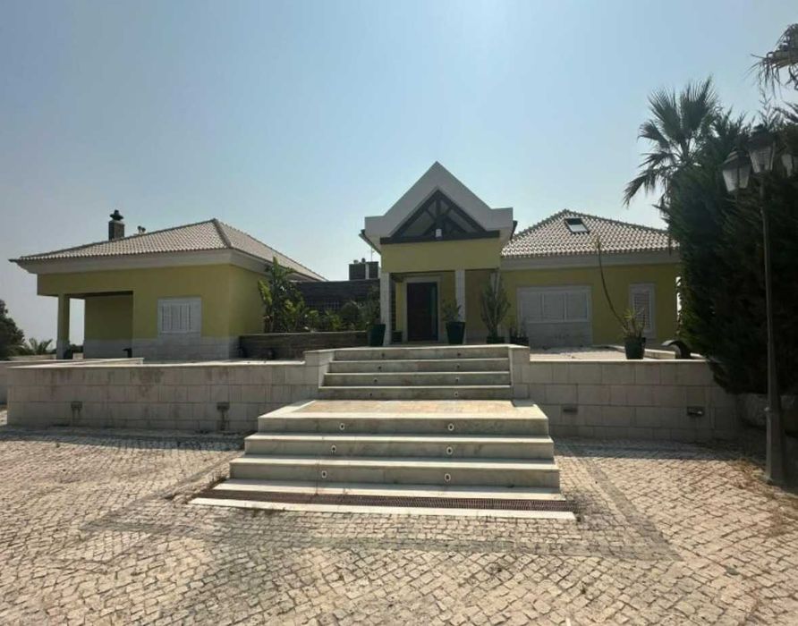 Moradia T6 de Luxo | Casal da Carregueira, Belas, Sintra