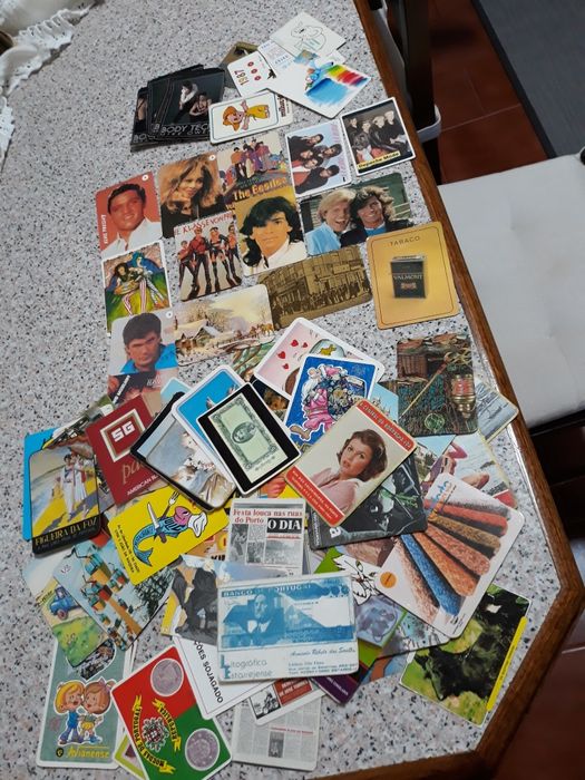 Conjunto variado de cromos