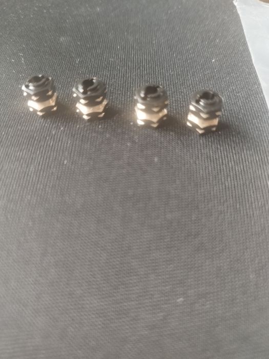 Axial SCX 24 Hexy (7mm) 1cm poszerzenia Nowe Mosiężne złote