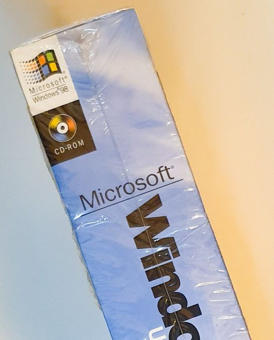 System Windows 98 box FABRYCZNIE ZAFOLIOWANY!!!