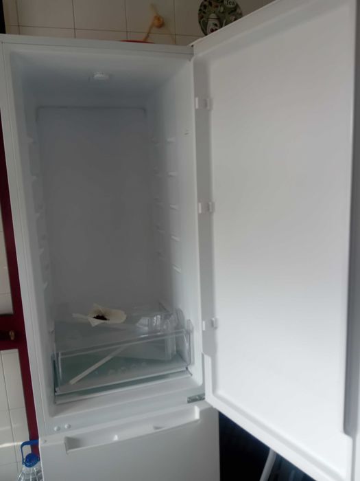 Troco geladeira semi nova por Nootbook
