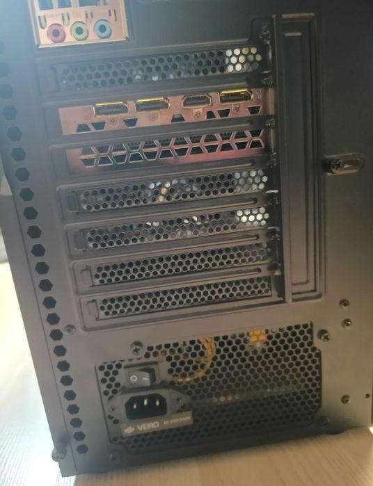 Komputer Ryzen, GTX1660TI, 32GB DDR4