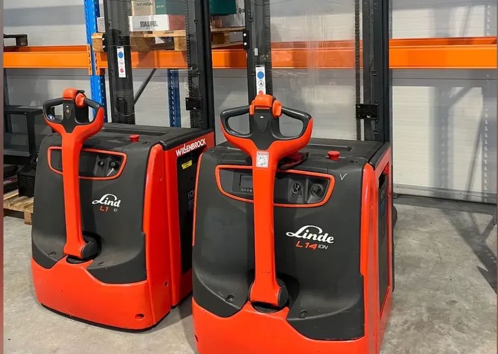 Linde L14-1173-01 Wózek podnośnikowy, elektryczny paleciak z masztem wysokiego składowania  1400kg/4,23m, akumulator Li-Ion 205Ah 4,5 kWh, oryginał Ładowarka,