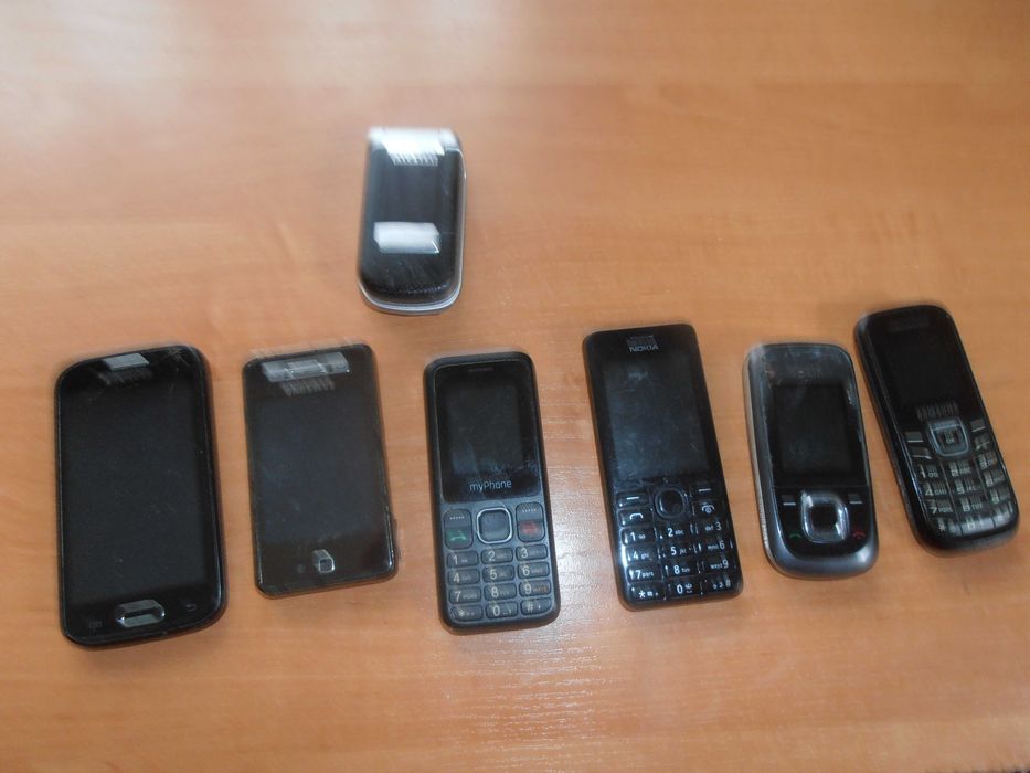 Stary telefon komórkowy