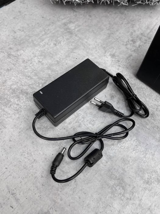 Зарядна станція живлення 300w 90000mah