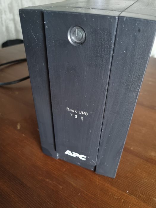 Бесперебойник APC back-ups 750 bc750-rs