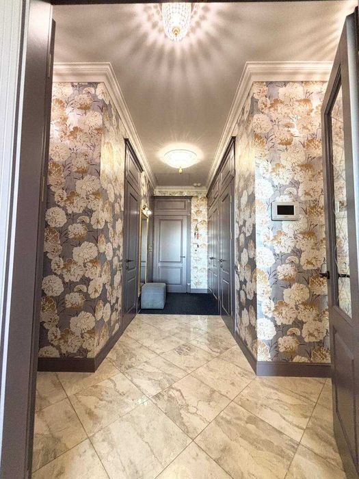 Три спальни! Генератор! ЖК Славия. Продам квартиру в Днепре. Срочно.