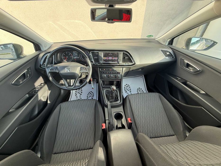 * SEAT LEON 2,0 TDI 150KM Klima Navi Alu servis *