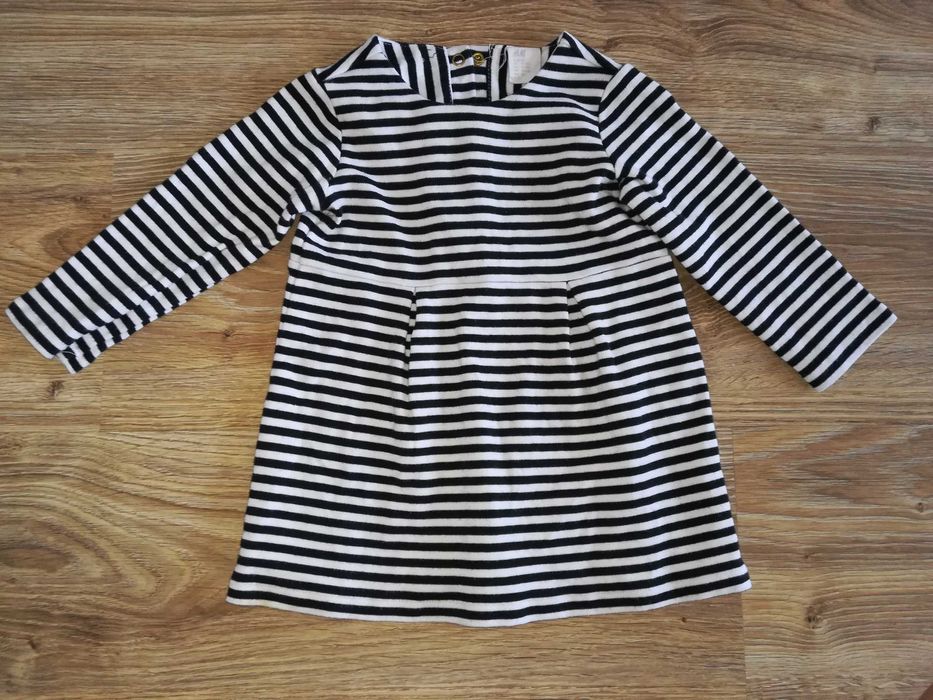 Nowa Czarna sukienka dziewczęca w białe paski, rozmiar 80