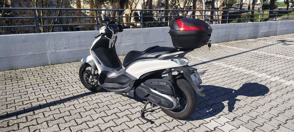 Piaggio Beverely Sport Touring 350