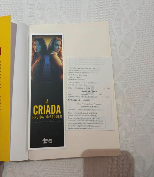 Livro “A Criada” de Freida McFadden