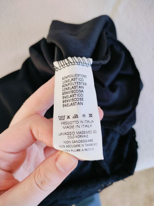 Czarna, włoska sukienka