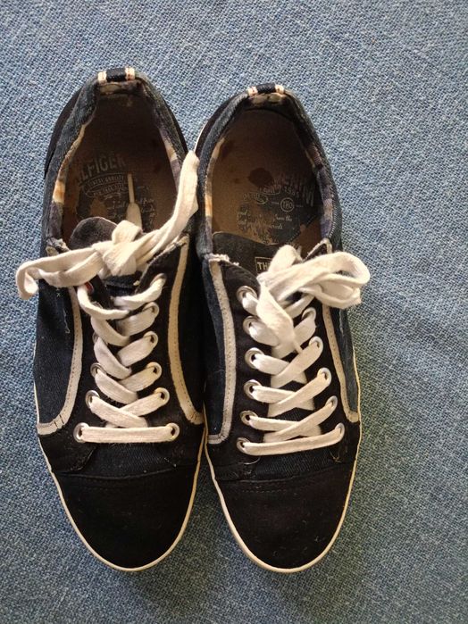 TOMMY HILFIGER trampki roz 41 26cm i Skóra Stan Dobry Okazja