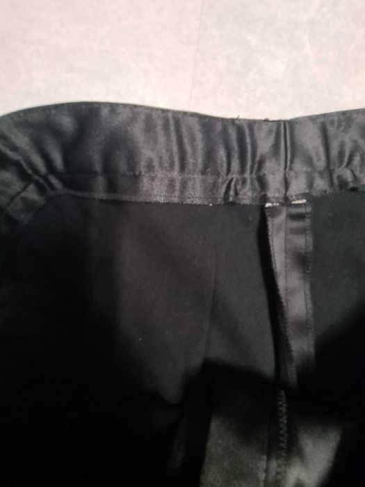 Okazja! Eleganckie spodnie damskie XL. Wartość 132 zl