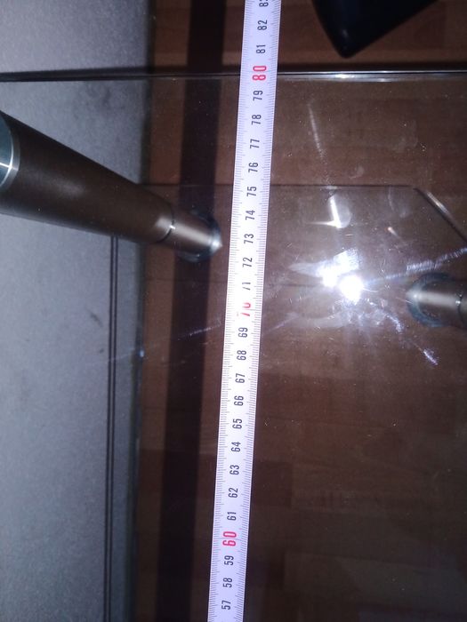 Stolik szklany pod telewizor