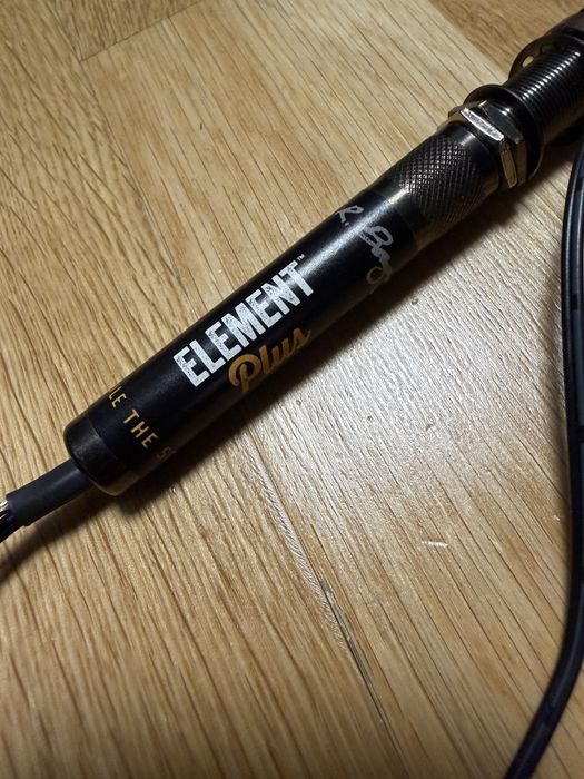 Lr Baggs ELEMENT Plus - piezo pockup do gitary akustycznej