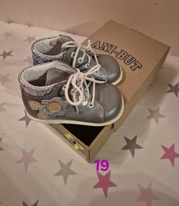 Buciki korekcyjne ANI-BUT r.19