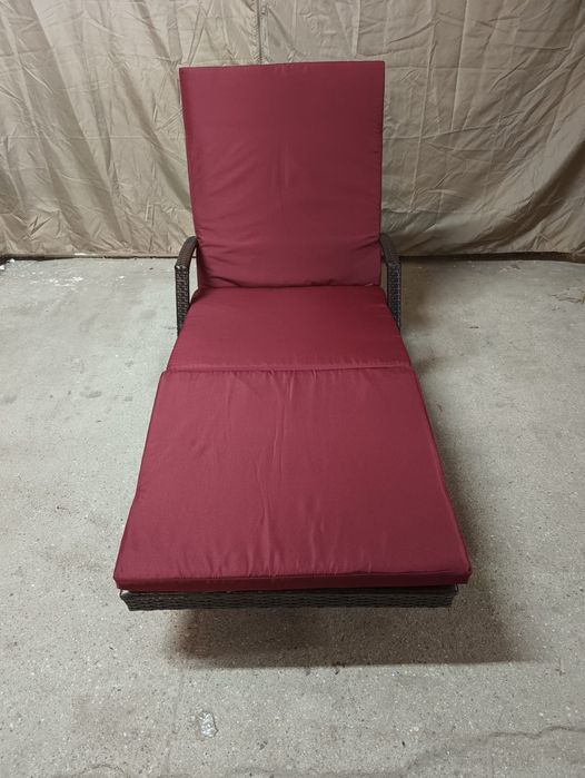 Brązowy leżak ogrodowy technorattan + poduszka bordo!