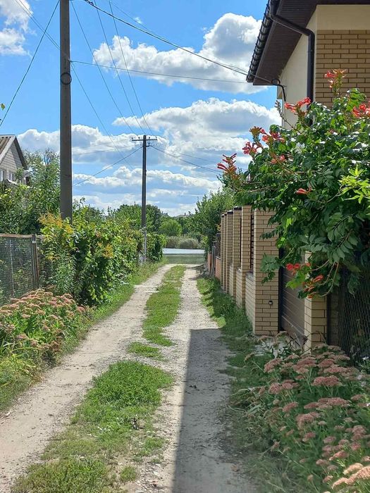 Продам дачу в Подгородном СТ "ЭКСПРЕСС"
