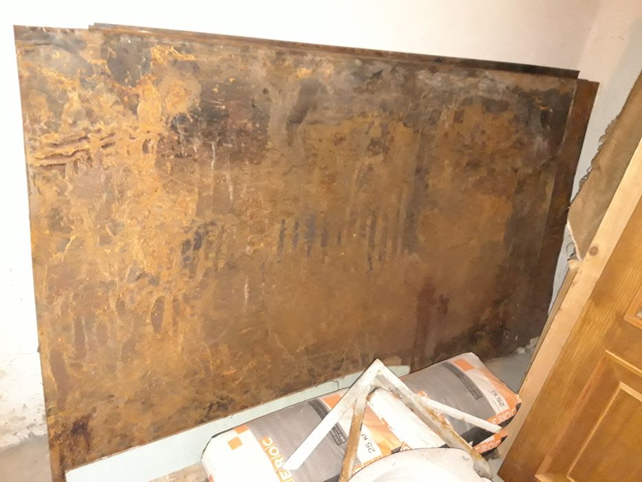 Металевий лист товщиною 1.2-1.5