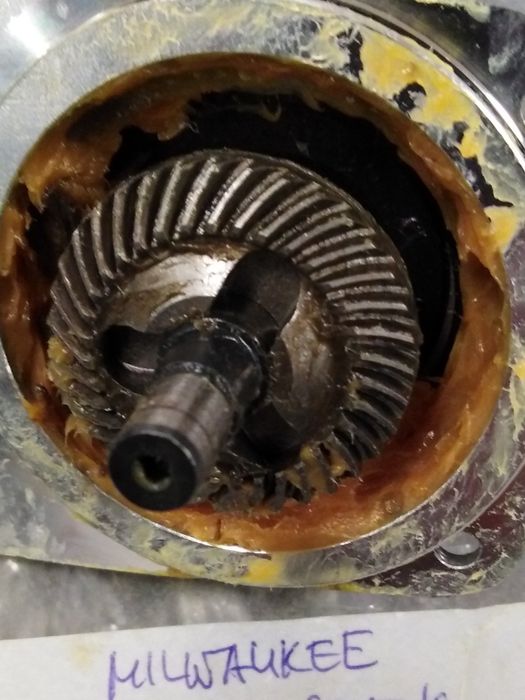 Głowica wrzeciono przekładnia szlifierki kątowej Milwaukee AG800-125