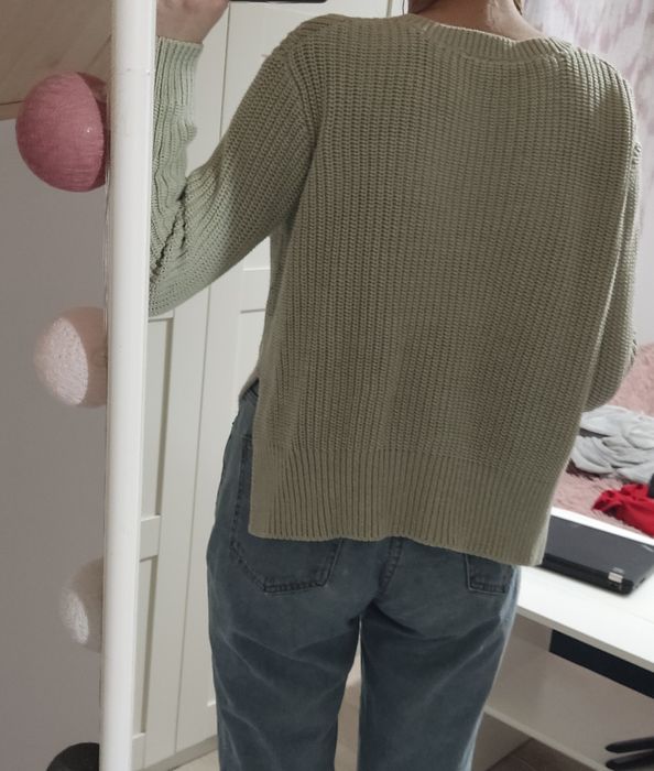 Sweterek oliwkowy M h&m