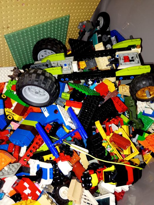 Skrzynka klocków LEGO