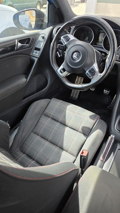 desde 180 mês VW Golf 2.0 GTi