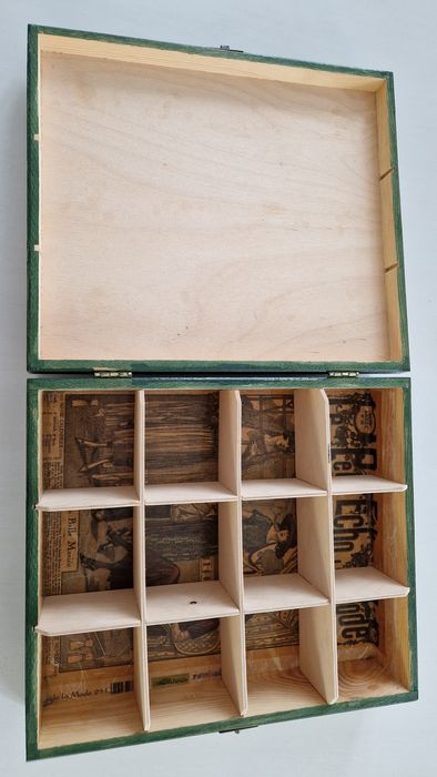 Duża zamykana skrzynka na herbaty decoupage