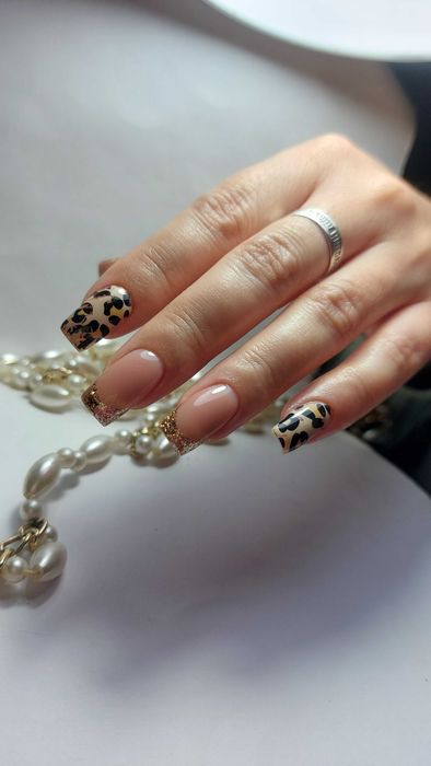 манікюр та педикюр