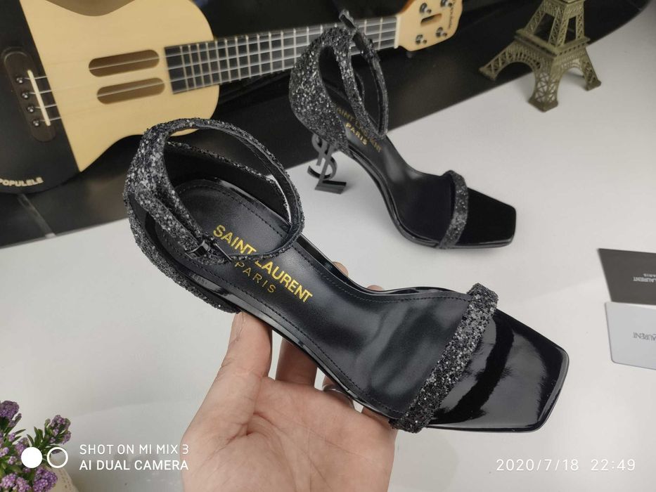 YSL Szpilki pobranie