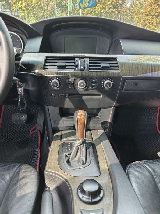 Продам Bmw 5 e60 3.0 дизель