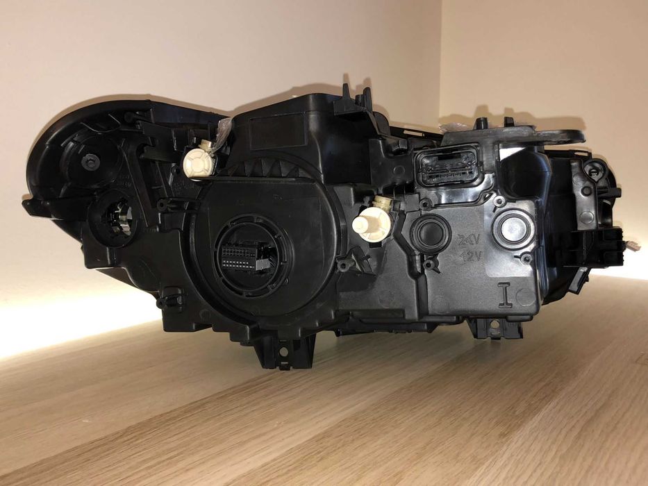 Farol BMW X1 F48 - Full LED Esquerdo